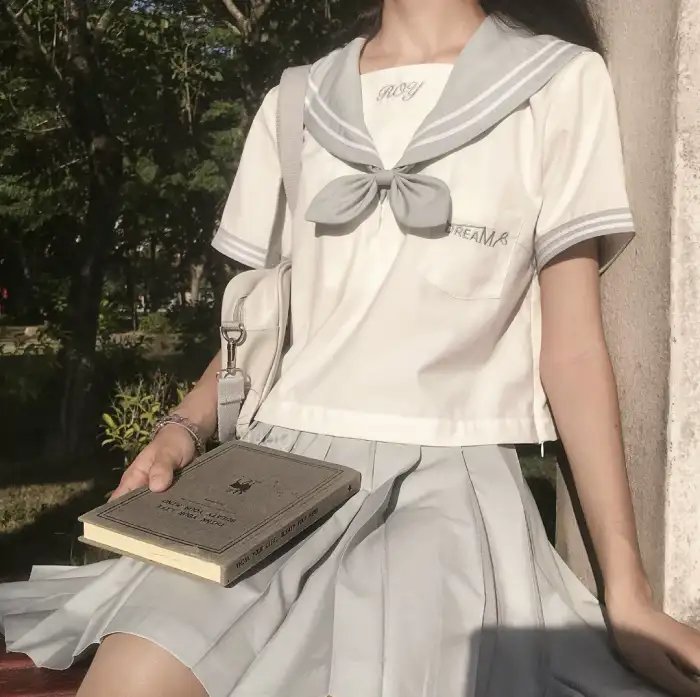 君臣人子小命呜呼
